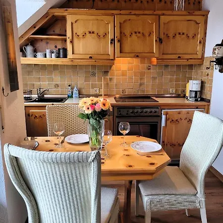 21077 Apartment *