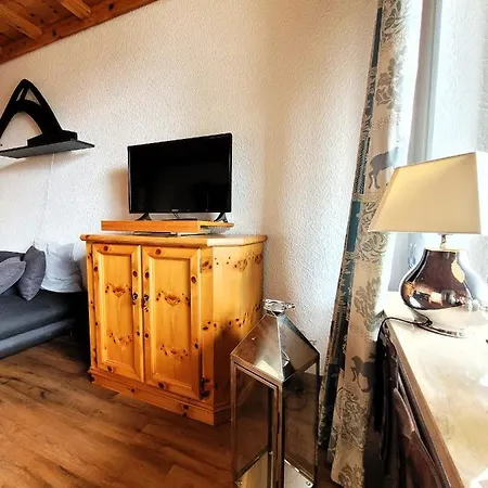 Apartment 21077